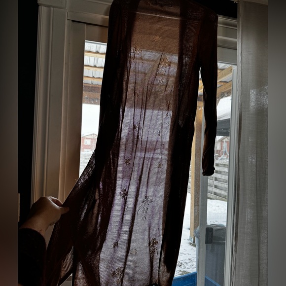 Like new condition. Beautiful long cardigan - I just never reach for it - Picture 9 of 11